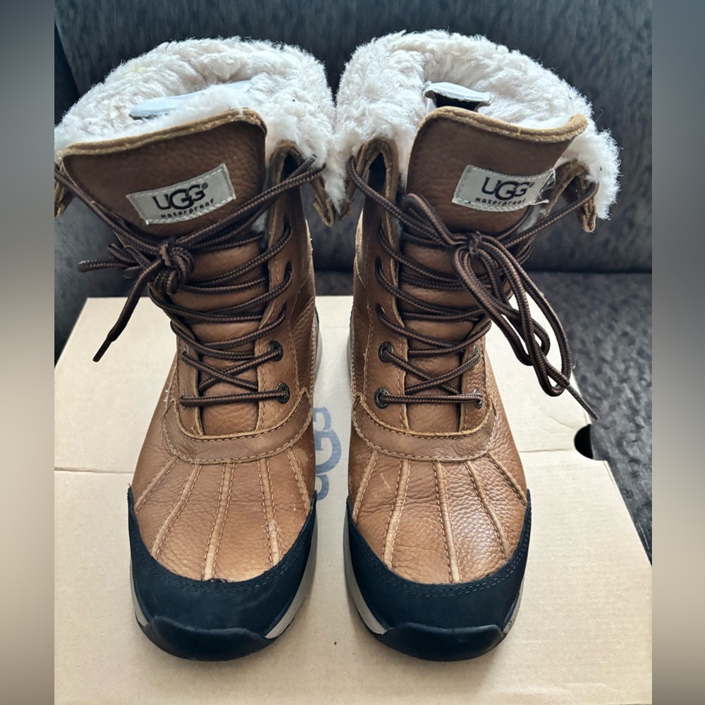 UGG Adirondack Boot III size 7.5 women